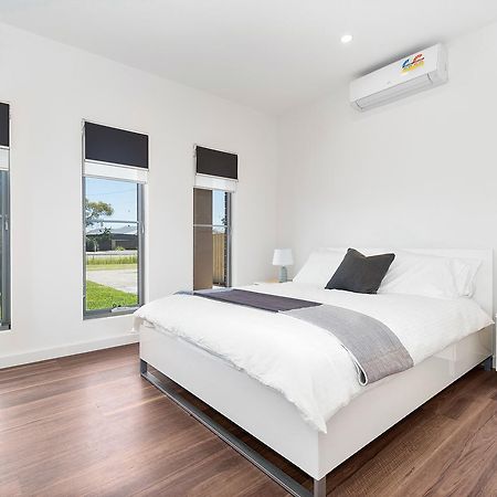 Rosewater Townhouses Dromana Bagian luar foto