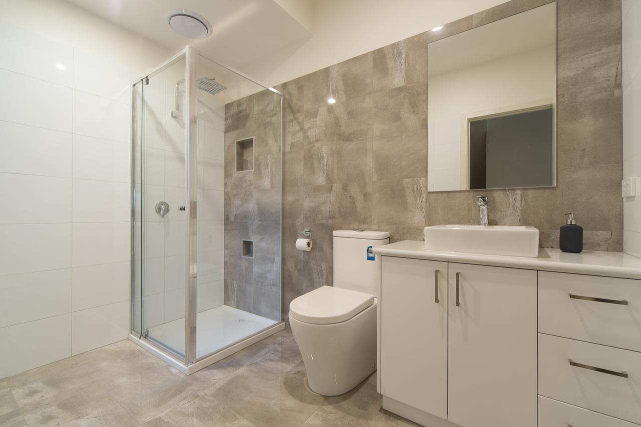 Rosewater Townhouses Dromana Bagian luar foto