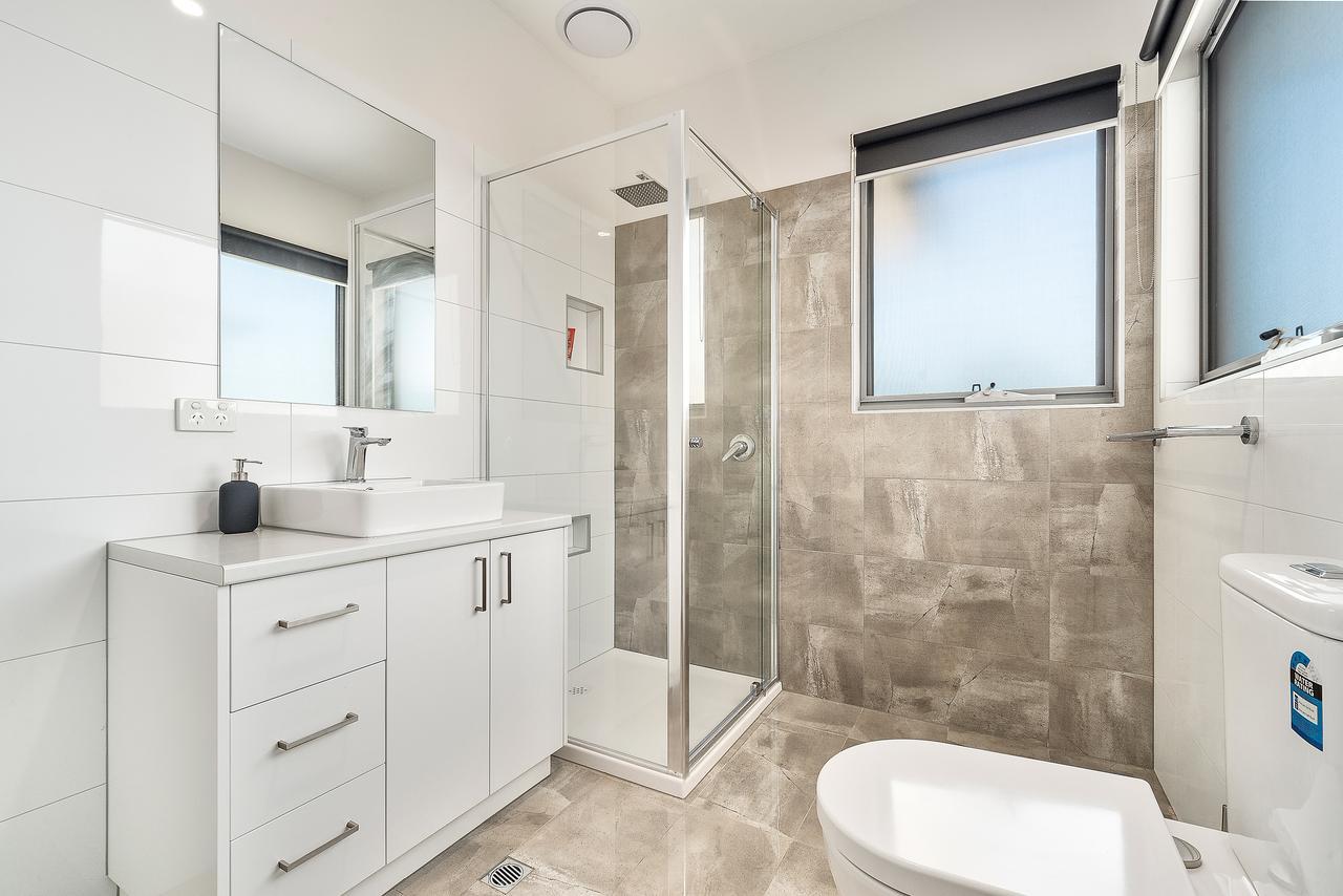 Rosewater Townhouses Dromana Bagian luar foto
