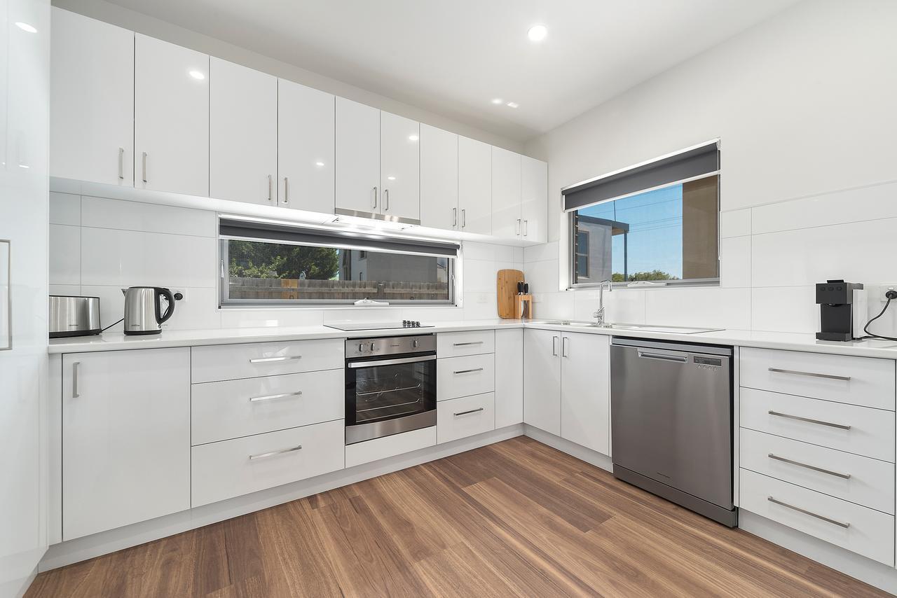 Rosewater Townhouses Dromana Bagian luar foto