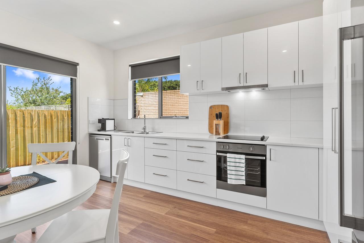 Rosewater Townhouses Dromana Bagian luar foto